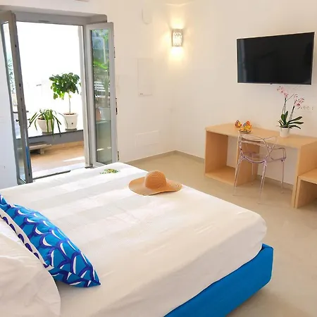 Esclusiva Con Vista Panoramica Su Villa Positano